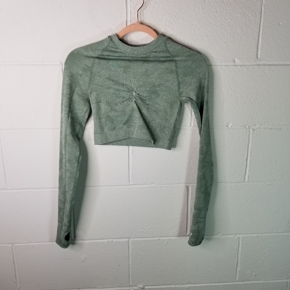Gymshark adapt fleck green camo crop long sleeve top - Picture 5 of 12
